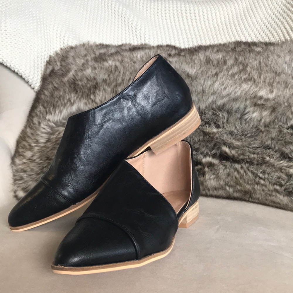 Black leather ankle boot